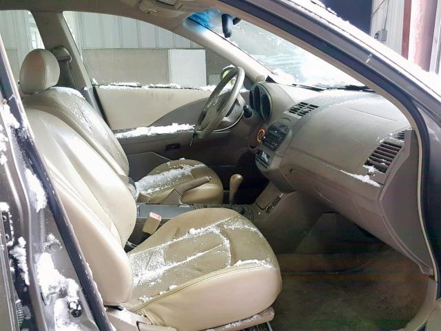 1N4BL11D52C278617 - 2002 NISSAN ALTIMA SE GOLD photo 5