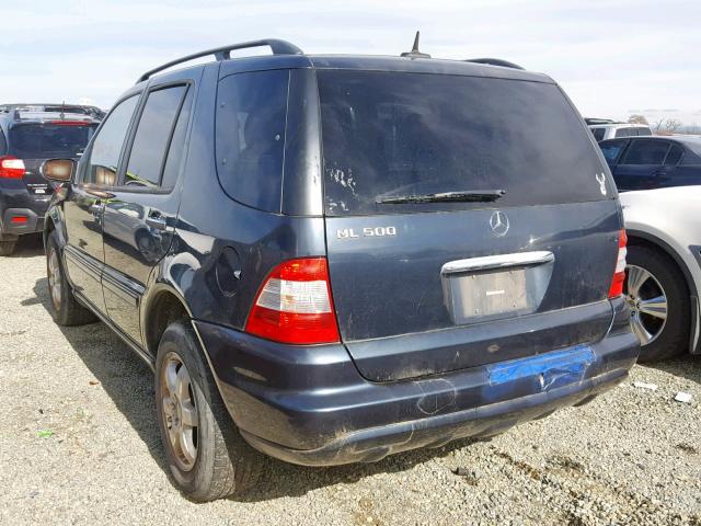 4JGAB75E92A319319 - 2002 MERCEDES-BENZ ML 500 BLUE photo 3