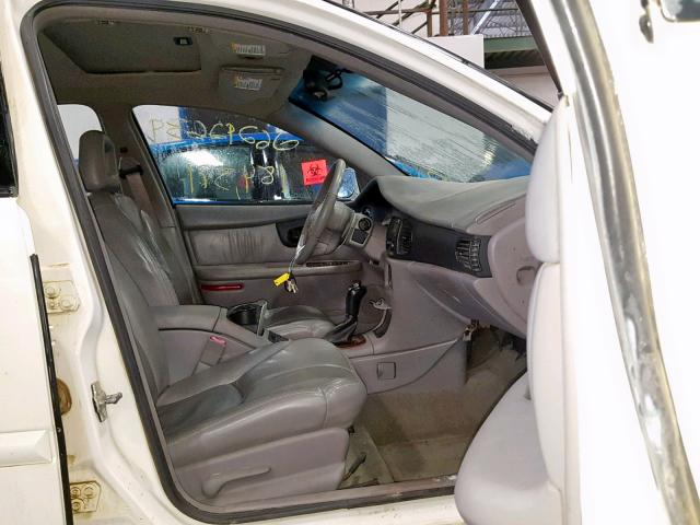 2G4WB55K741351943 - 2004 BUICK REGAL LS WHITE photo 5