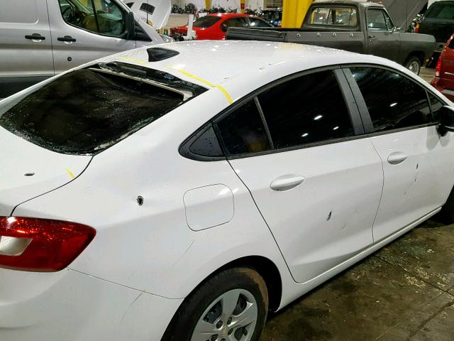 1G1BB5SM9J7157124 - 2018 CHEVROLET CRUZE LS WHITE photo 9