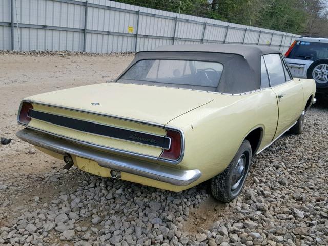 BH27D72305748 - 1967 PLYMOUTH BARRACUDA YELLOW photo 4