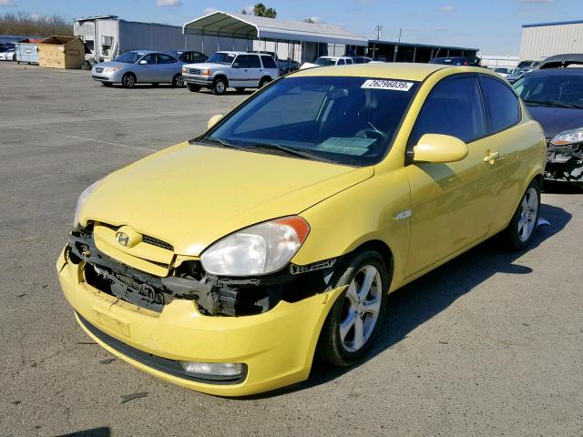 KMHCN36C08U056151 - 2008 HYUNDAI ACCENT SE YELLOW photo 2