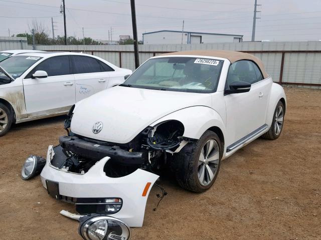 3VW767ATXDM811254 - 2013 VOLKSWAGEN BEETLE TUR WHITE photo 2