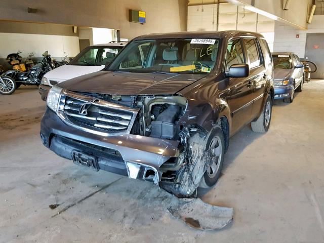 5FNYF3H24DB035558 - 2013 HONDA PILOT LX GRAY photo 2