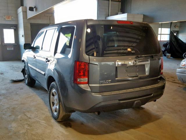 5FNYF3H24DB035558 - 2013 HONDA PILOT LX GRAY photo 3