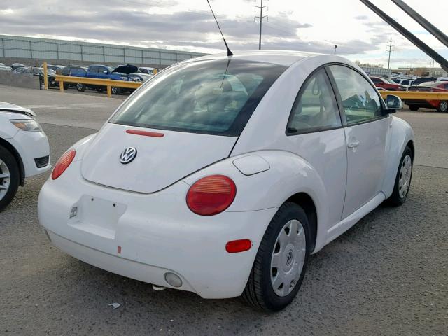 3VWCA21C8YM443520 - 2000 VOLKSWAGEN NEW BEETLE 白色 照片 4