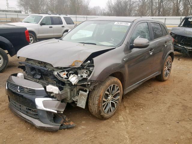 JA4AP3AU1HZ012906 - 2017 MITSUBISHI OUTLANDER GRAY photo 2