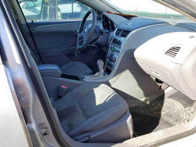 1G1ZG57B59F111041 - 2009 CHEVROLET MALIBU LS Күміс фото 5