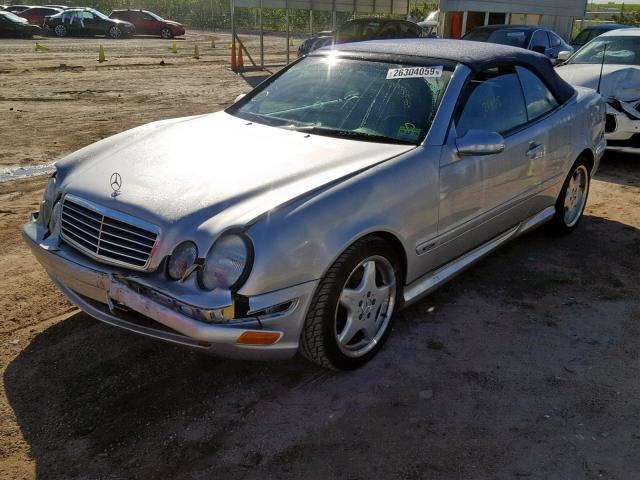 WDBLK65G53T138571 - 2003 MERCEDES-BENZ CLK 320 SILVER photo 2