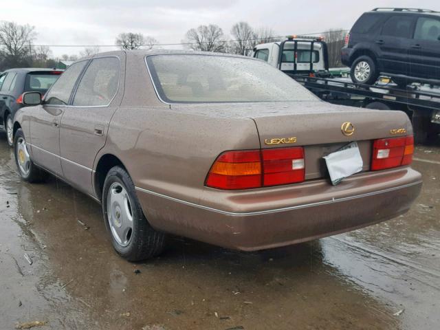 JT8BH28F9W0132493 - 1998 LEXUS LS 400 GOLD photo 3