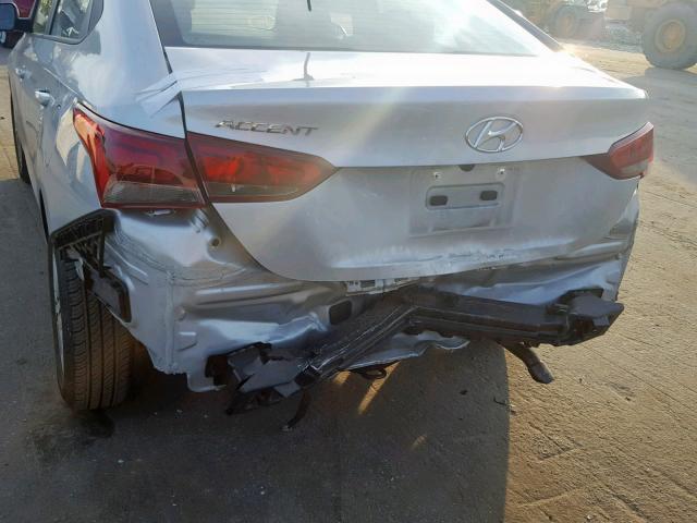 3KPC24A31JE026767 - 2018 HYUNDAI ACCENT SEL SILVER photo 9