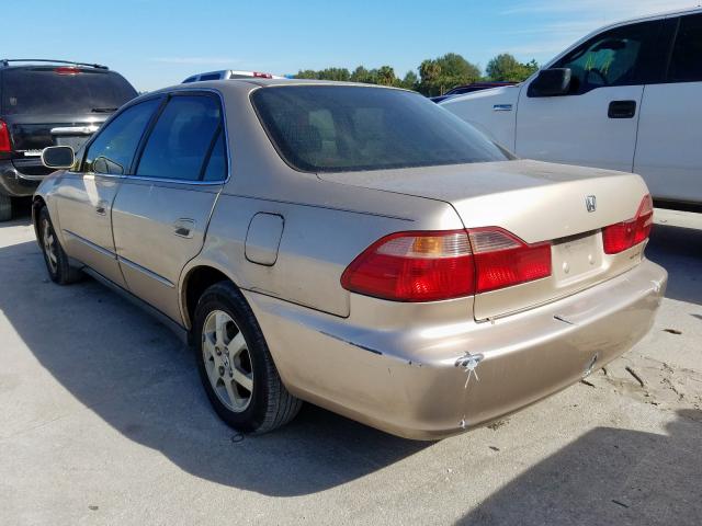 1HGCG5670YA056053 - 2000 HONDA ACCORD SE  photo 3