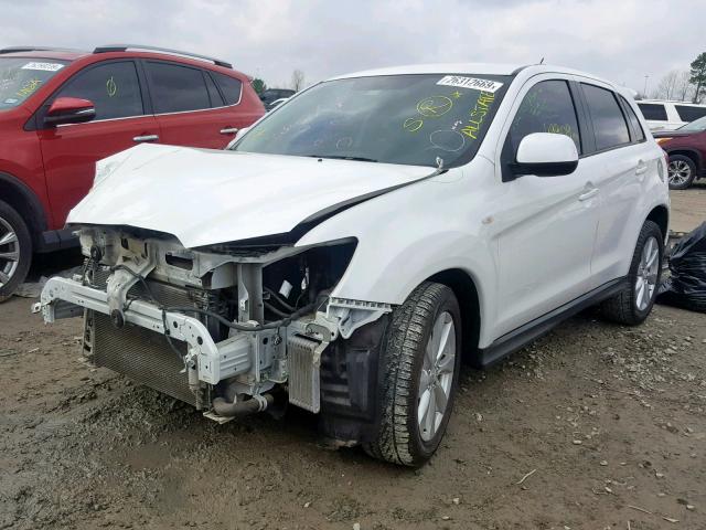 4A4AP3AU7EE023765 - 2014 MITSUBISHI OUTLANDER WHITE photo 2