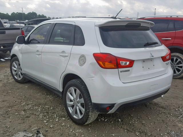 4A4AP3AU7EE023765 - 2014 MITSUBISHI OUTLANDER WHITE photo 3