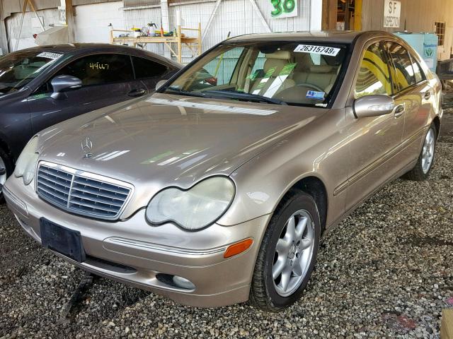 WDBRF61J62F144831 - 2002 MERCEDES-BENZ C 240 GOLD photo 2