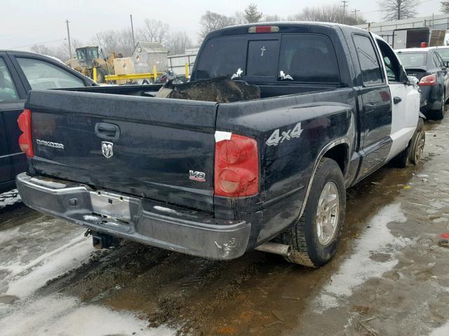 1D7HW48N45S156309 - 2005 DODGE DAKOTA QUA BLACK photo 4