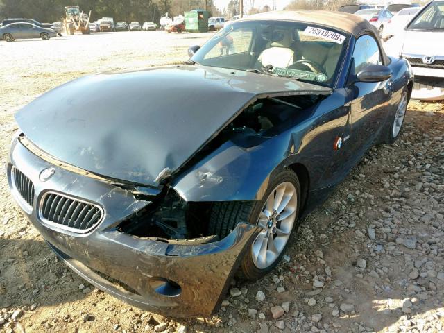 4USBT33403LR64854 - 2003 BMW Z4 2.5 BLUE photo 2