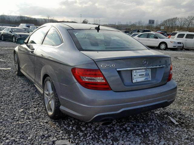 WDDGJ4HB4DG055224 - 2013 MERCEDES-BENZ C 250 GRAY photo 3