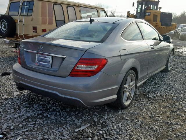 WDDGJ4HB4DG055224 - 2013 MERCEDES-BENZ C 250 GRAY photo 4