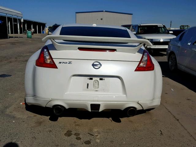 JN1AZ44E89M401439 - 2009 NISSAN 370Z WHITE photo 6