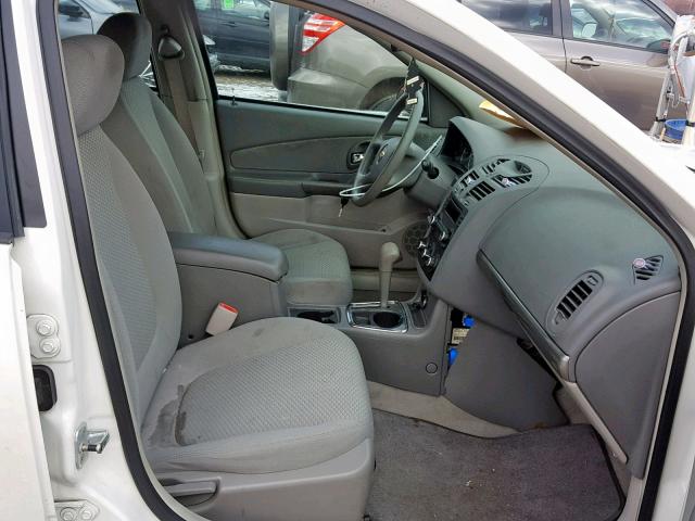 1G1ZS58F87F190329 - 2007 CHEVROLET MALIBU LS WHITE photo 5