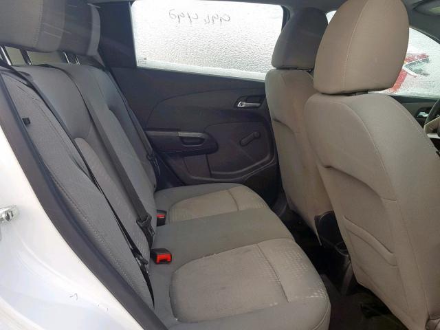 1G1JA6SH2C4199324 - 2012 CHEVROLET SONIC LS WHITE photo 6