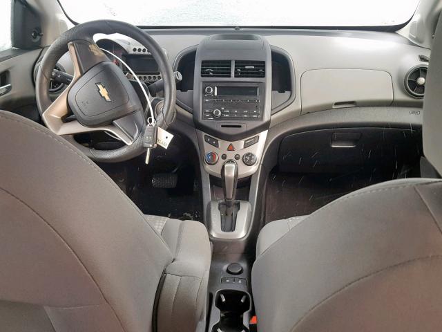 1G1JA6SH2C4199324 - 2012 CHEVROLET SONIC LS WHITE photo 9