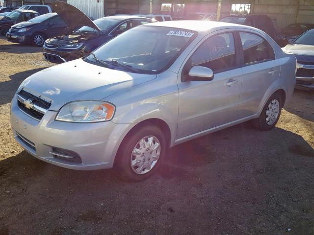 KL1TD5DE3AB050022 - 2010 CHEVROLET AVEO LS SILVER photo 2