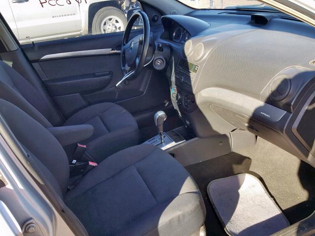 KL1TD5DE3AB050022 - 2010 CHEVROLET AVEO LS SILVER photo 5