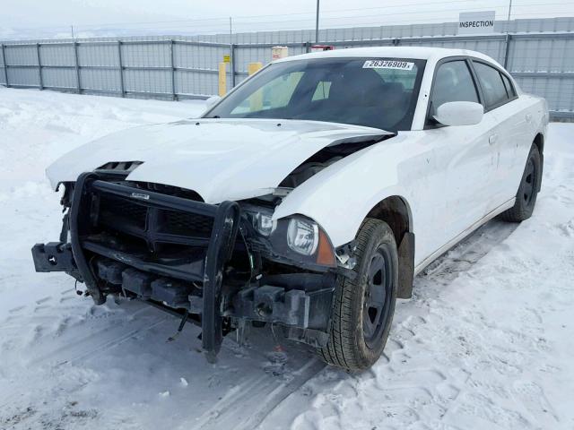 2C3CDXAT5DH521899 - 2013 DODGE CHARGER PO WHITE photo 2