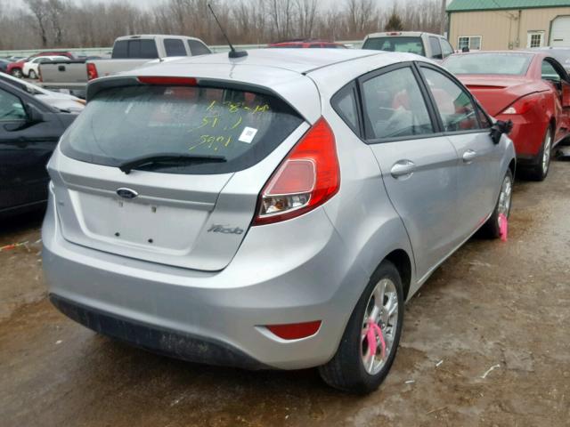 3FADP4EJ7FM115471 - 2015 FORD FIESTA SE SILVER photo 4