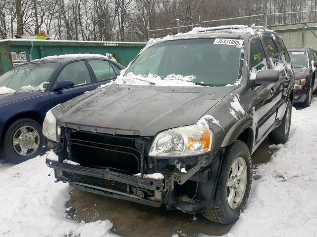 4F2YZ04155KM41761 - 2005 MAZDA TRIBUTE S GRAY photo 2