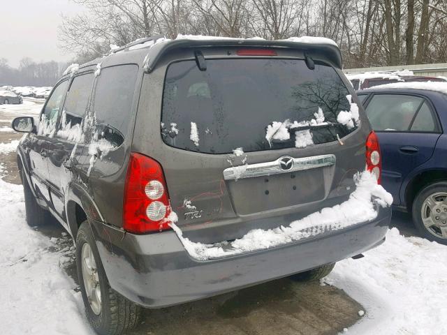 4F2YZ04155KM41761 - 2005 MAZDA TRIBUTE S GRAY photo 3