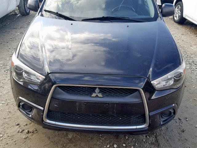 JA4AP3AU7BZ001786 - 2011 MITSUBISHI OUTLANDER BLACK photo 9