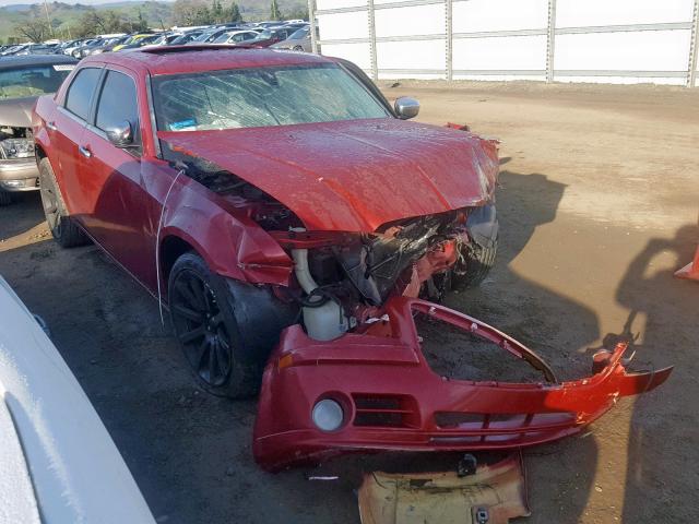 2C3KA63H48H158928 - 2008 CHRYSLER 300C RED photo 1