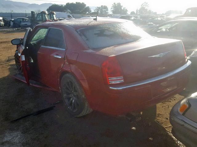 2C3KA63H48H158928 - 2008 CHRYSLER 300C RED photo 3