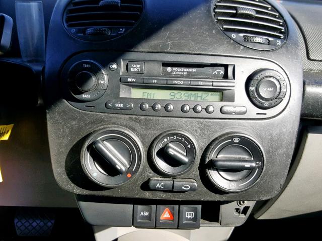 3VWCD21C81M444390 - 2001 VOLKSWAGEN NEW BEETLE Schwarz Foto 9