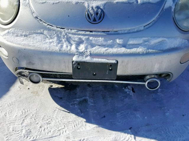 3VWCS21C61M414780 - 2001 VOLKSWAGEN NEW BEETLE Silber Foto 9