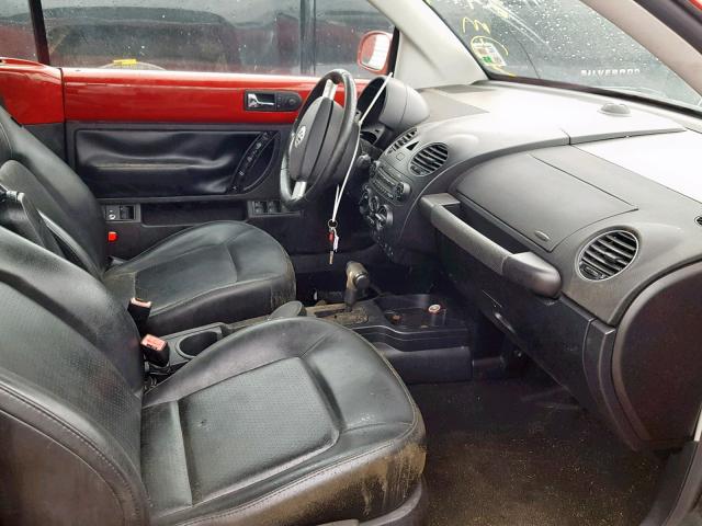 3VWRF31Y69M404164 - 2009 VOLKSWAGEN NEW BEETLE Qırmızı foto 5