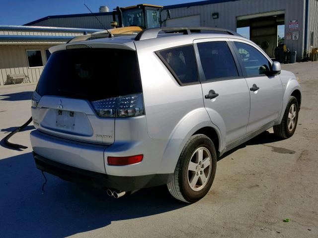 JA4MS31X67Z001890 - 2007 MITSUBISHI OUTLANDER SILVER photo 4