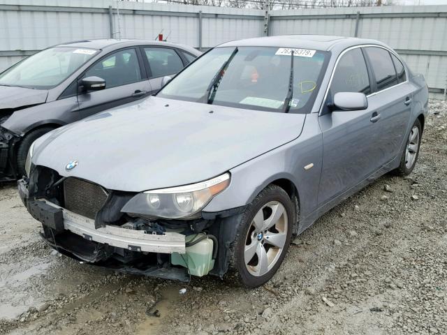 WBANA53585B861152 - 2005 BMW 525 I GRAY photo 2