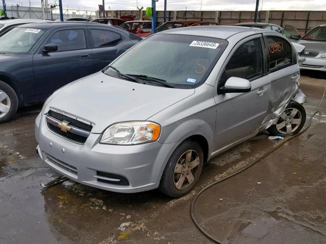 KL1TD5DE4AB126699 - 2010 CHEVROLET AVEO LS SILVER photo 2