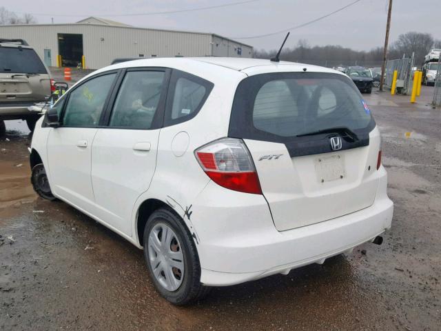 JHMGE88269S069876 - 2009 HONDA FIT WHITE photo 3