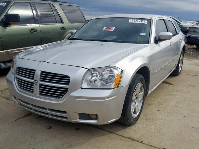 2D4FV47V26H166516 - 2006 DODGE MAGNUM SXT SILVER photo 2