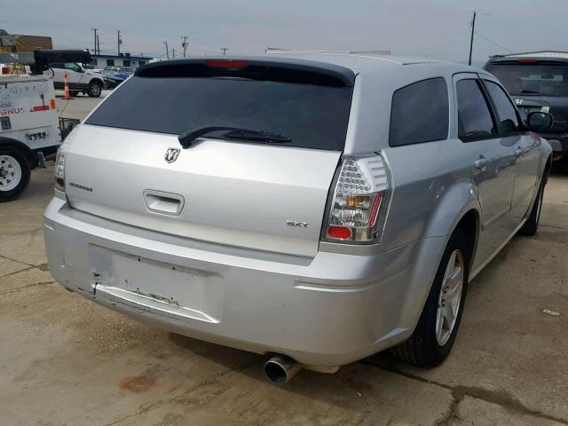 2D4FV47V26H166516 - 2006 DODGE MAGNUM SXT SILVER photo 4