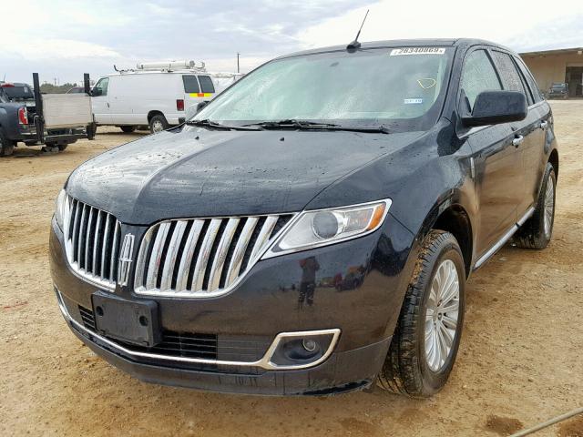 2LMDJ6JK6BBJ07265 - 2011 LINCOLN MKX BLACK photo 2