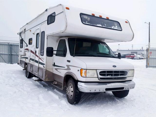 1FDXE45S82HB59155 - 2003 COACH LEPRECHAUN WHITE photo 1