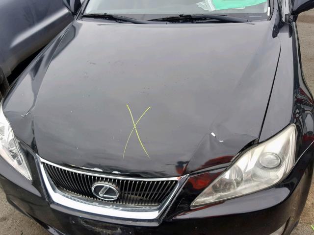 JTHCK262785023154 - 2008 LEXUS IS 250 BLACK photo 7