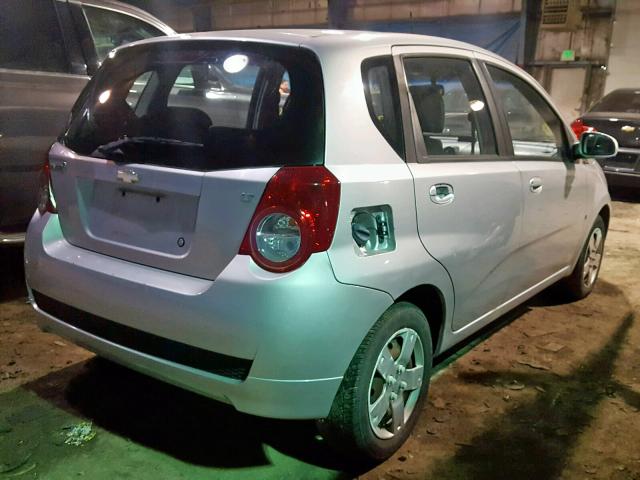 KL1TD66E29B340539 - 2009 CHEVROLET AVEO LS SILVER photo 4