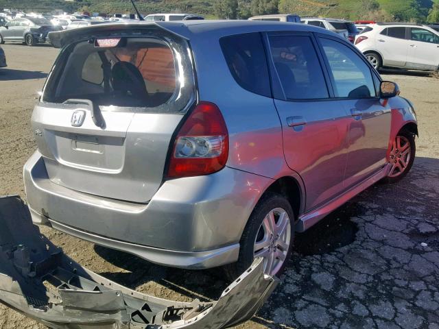 JHMGD38638S039919 - 2008 HONDA FIT SPORT SILVER photo 4